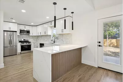 214 Santa Cruz Court, Grand Prairie, TX 75051 - Photo 17