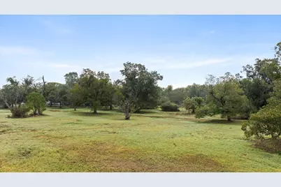 974 Walnut Creek Drive, Springtown, TX 76082 - Photo 5