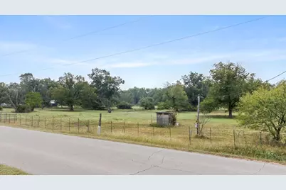 974 Walnut Creek Drive, Springtown, TX 76082 - Photo 3