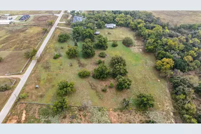 974 Walnut Creek Drive, Springtown, TX 76082 - Photo 17