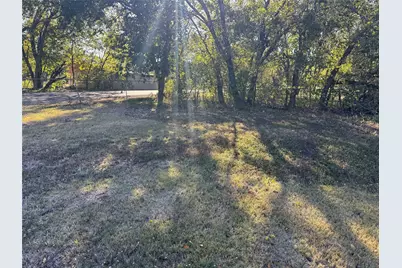 305 Elmo Street #303, Cleburne, TX 76031 - Photo 5