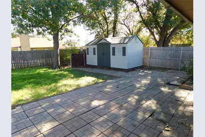 8232 Meadowbrook Drive, Watauga, TX 76148 - Photo 33