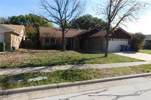 8232 Meadowbrook Dr, Watauga, TX 76148 - Photo 5