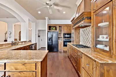 1403 Amsterdam Court, Granbury, TX 76048 - Photo 9