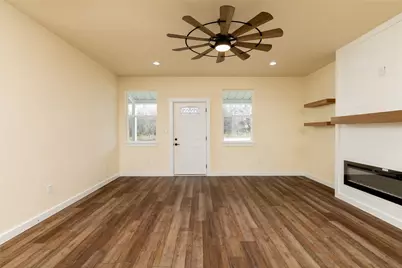 180 Cimmarron Trail, Runaway Bay, TX 76426 - Photo 5