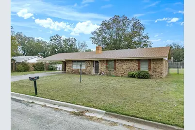 1207 Zahara Street, Bowie, TX 76230 - Photo 7