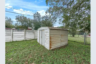 1207 Zahara Street, Bowie, TX 76230 - Photo 31