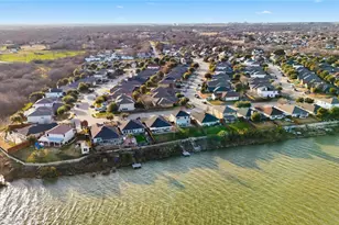 1938 Castaway Dr, Dallas, TX 75051 - Photo 23