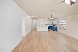 1938 Castaway Dr, Dallas, TX 75051 - Photo 5