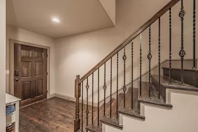 575 Rockingham Drive, Irving, TX 75063 - Photo 9