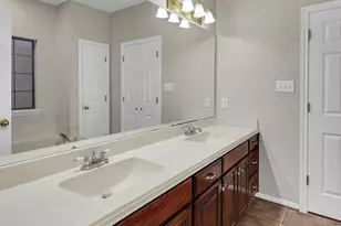 3900 Fox Ridge Rd, Lorena, TX 76655 - Photo 17