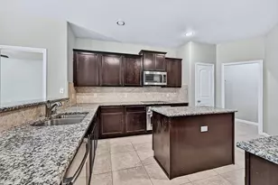 405 Roger Graves Cir, McKinney, TX 75072 - Photo 13