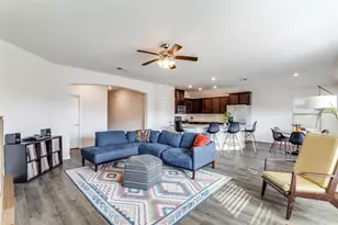 2917 Llano Dr, Little Elm, TX 75068 - Photo 9