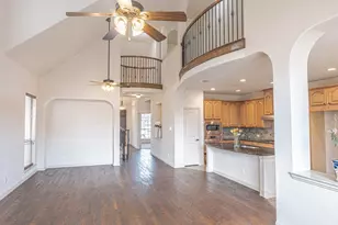 13977 Valley Mills Dr, Frisco, TX 75033 - Photo 9