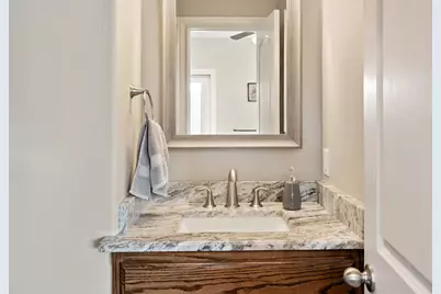 111 Bexar Street, Mabank, TX 75147 - Photo 15