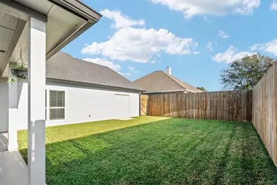 111 Bexar Street, Mabank, TX 75147 - Photo 23