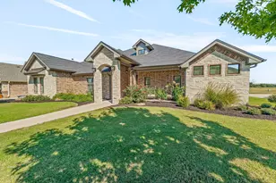 142 Crenshaw Ct, Stephenville, TX 76401 - Photo 1