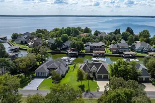 250 E St Andrews Dr, Mabank, TX 75156 - Photo 33