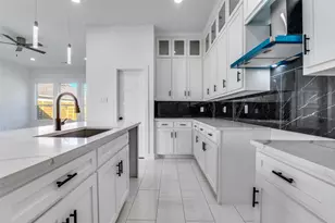 2827 Grafton Ave, Dallas, TX 75211 - Photo 15