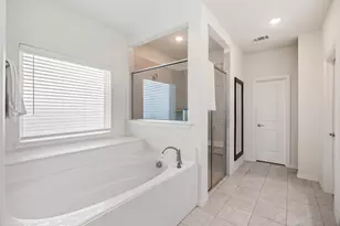 1095 Emilia Dr, Farmersville, TX 75442 - Photo 3