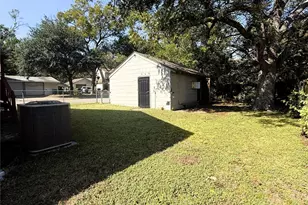 1444 W 6th Ave, Corsicana, TX 75110 - Photo 7