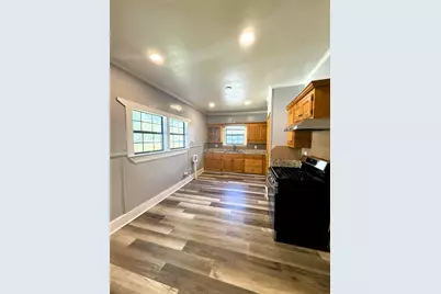 1444 W 6th Avenue, Corsicana, TX 75110 - Photo 15