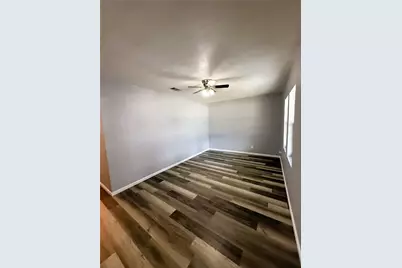 1444 W 6th Avenue, Corsicana, TX 75110 - Photo 9