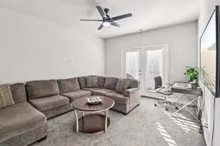 2654 Sherwood Dr, Lewisville, TX 75067 - Photo 11