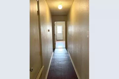 725 Kingston Drive, Grand Prairie, TX 75051 - Photo 9