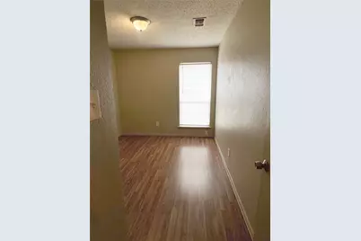 725 Kingston Drive, Grand Prairie, TX 75051 - Photo 19