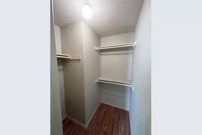 725 Kingston Drive, Grand Prairie, TX 75051 - Photo 21