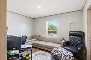 308 Largo St, Bonham, TX 75418 - Photo 21