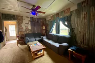 407 E Main St, Whitesboro, TX 76273 - Photo 5