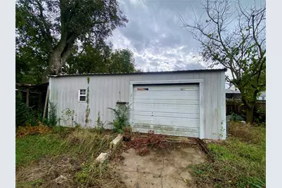 407 E Main Street, Whitesboro, TX 76273 - Photo 17