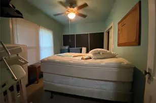 407 E Main St, Whitesboro, TX 76273 - Photo 9