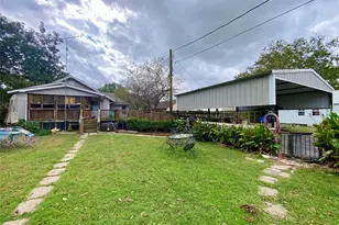 407 E Main St, Whitesboro, TX 76273 - Photo 15