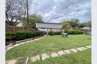 407 E Main Street, Whitesboro, TX 76273 - Photo 13