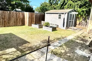 809 Milky Way, Garland, TX 75040 - Photo 39