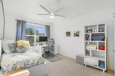 521 Austin Oaks Drive, Grapevine, TX 76051 - Photo 17