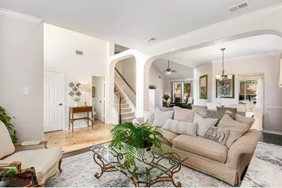 521 Austin Oaks Drive, Grapevine, TX 76051 - Photo 5