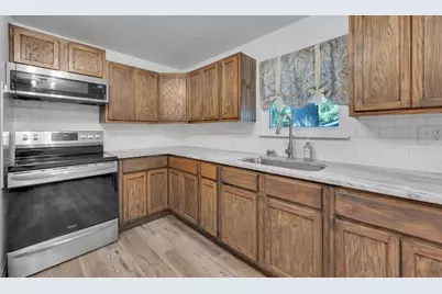 5011 Beverly Drive, Beverly Hills, TX 76711 - Photo 11