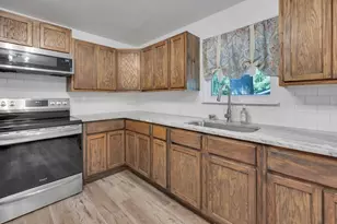 5011 Beverly Dr, Beverly Hills, TX 76711 - Photo 11