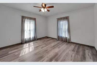 5011 Beverly Drive, Beverly Hills, TX 76711 - Photo 15