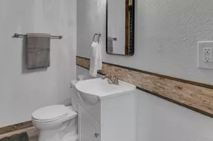 5011 Beverly Dr, Beverly Hills, TX 76711 - Photo 21