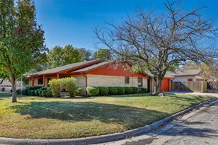 417 Willow Way, Gainesville, TX 76240 - Photo 7