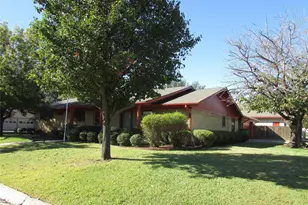 417 Willow Way, Gainesville, TX 76240 - Photo 9