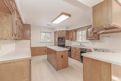 9064 Maple Glen Drive, Dallas, TX 75231 - Photo 17