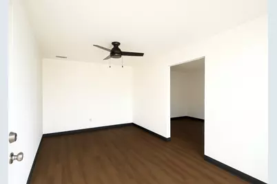 760 E Quinlan Parkway, Quinlan, TX 75474 - Photo 7