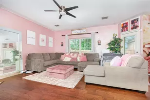 810 St Andrews Ct, Garland, TX 75043 - Photo 3