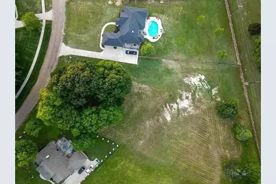 107 Cape Shore Drive, Mabank, TX 75143 - Photo 1